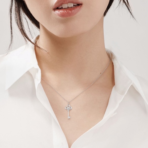 NEW Tiffany mini crown key pendant - Picture 6 of 6